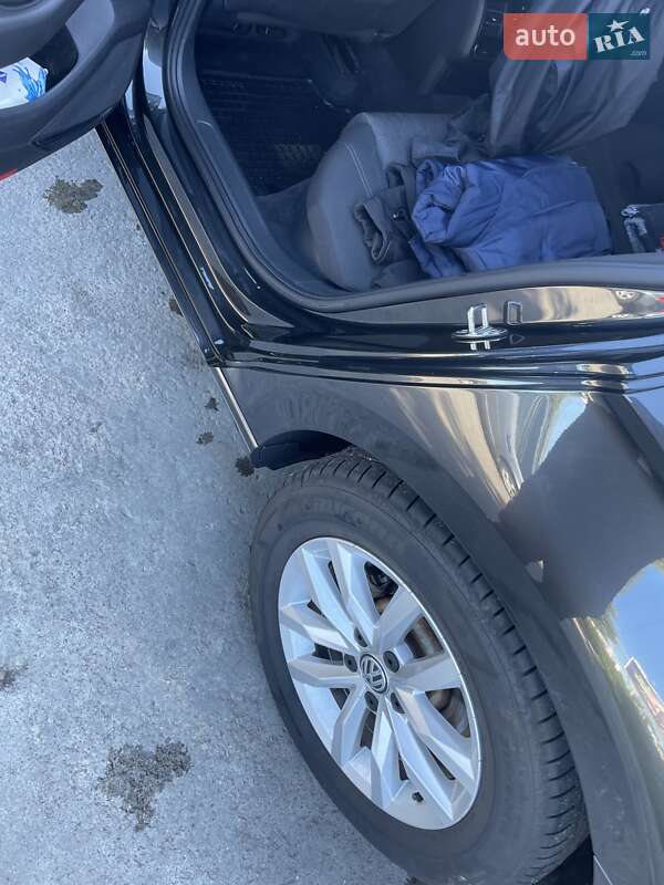 Універсал Volkswagen Passat 2017 в Чернігові