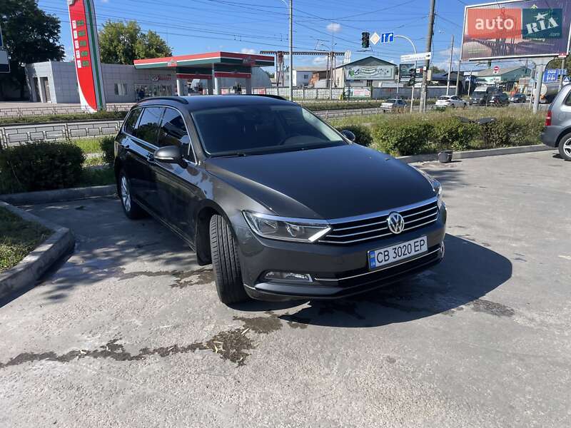 Універсал Volkswagen Passat 2017 в Чернігові