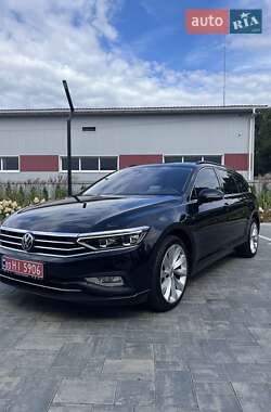 Универсал Volkswagen Passat 2022 в Луцке