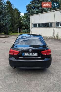 Седан Volkswagen Passat 2012 в 