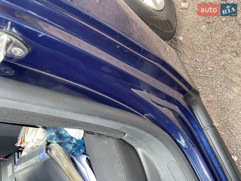 Универсал Volkswagen Passat 2010 в Коростене