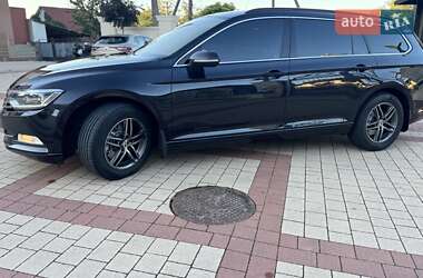 Универсал Volkswagen Passat 2017 в Снятине
