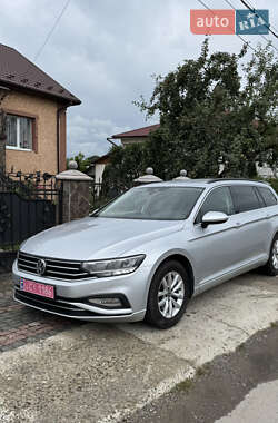 Универсал Volkswagen Passat 2020 в Ивано-Франковске