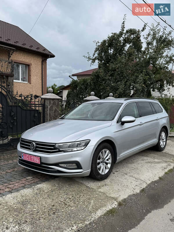 Универсал Volkswagen Passat 2020 в Ивано-Франковске