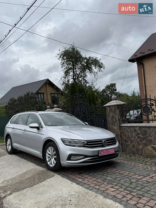 Универсал Volkswagen Passat 2020 в Ивано-Франковске