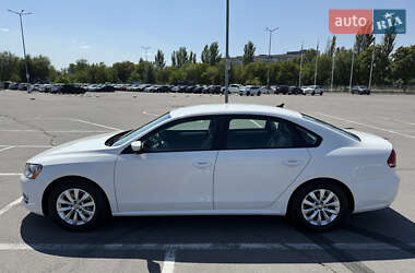 Седан Volkswagen Passat 2013 в 