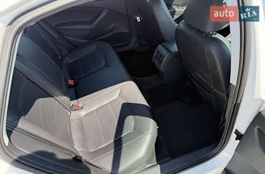 Седан Volkswagen Passat 2013 в 