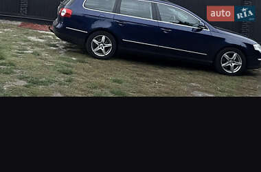 Універсал Volkswagen Passat 2010 в Шептицькому