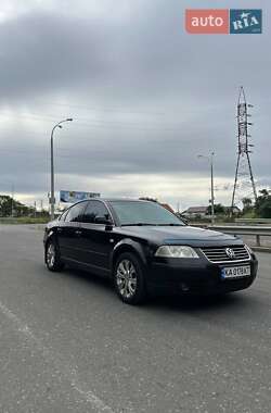 Седан Volkswagen Passat 2001 в Одессе