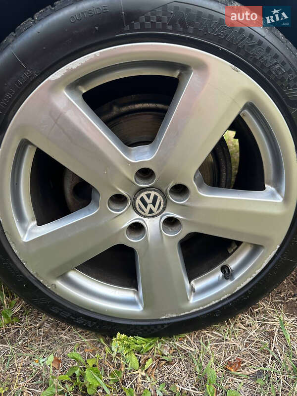 Седан Volkswagen Passat 2011 в Харькове