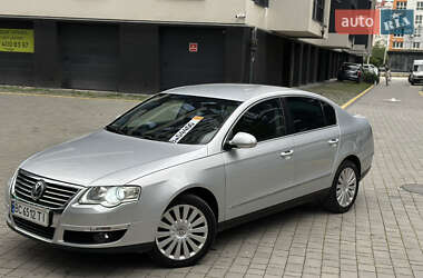 Седан Volkswagen Passat 2005 в Івано-Франківську