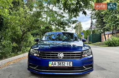 Седан Volkswagen Passat 2016 в Києві