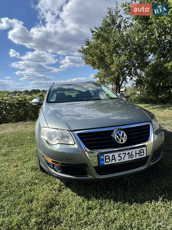 Универсал Volkswagen Passat 2006 в Благовещенском фото 6 Универсал Volkswagen Passat 2006 в Благовещенском