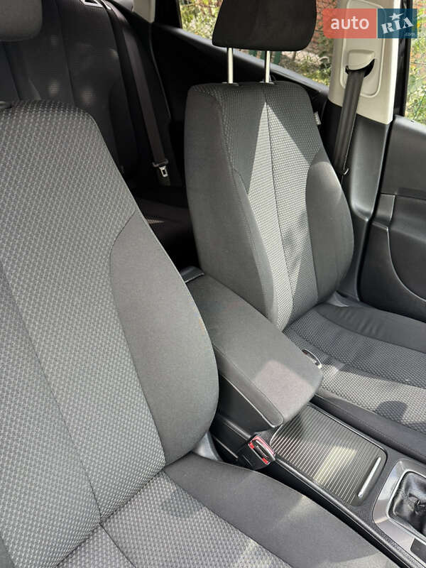 Универсал Volkswagen Passat 2009 в Луцке фото 12 Универсал Volkswagen Passat 2009 в Луцке