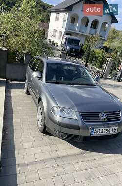 Универсал Volkswagen Passat 2003 в Берегово
