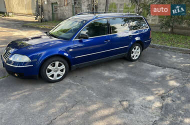 Універсал Volkswagen Passat 2001 в Житомирі