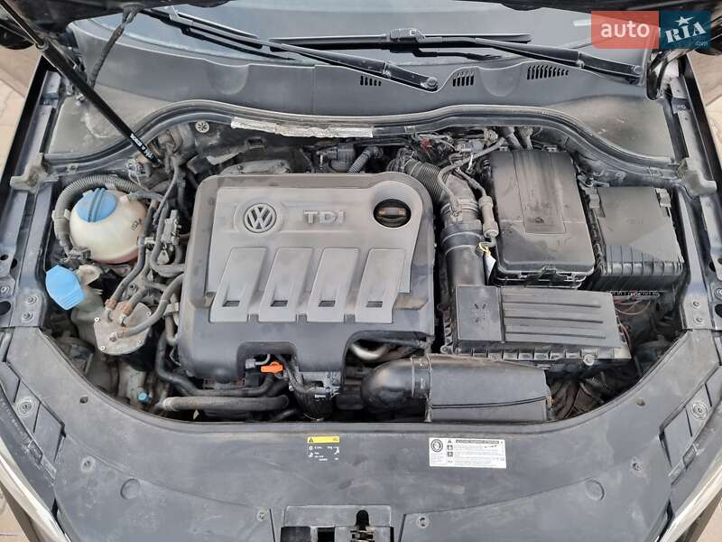 Універсал Volkswagen Passat 2010 в Ланівці