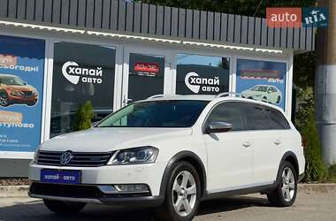 Універсал Volkswagen Passat 2012 в Львові
