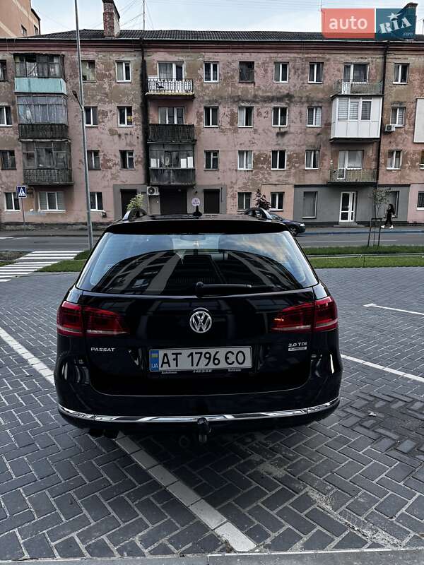 Універсал Volkswagen Passat 2012 в Івано-Франківську