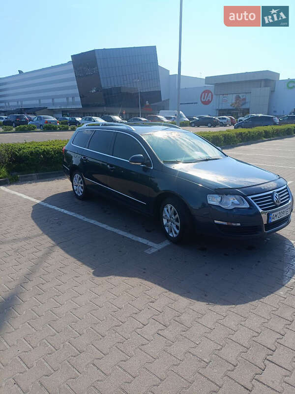 Універсал Volkswagen Passat 2006 в Житомирі