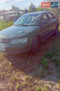 Седан Volkswagen Passat 1997 в Харькове