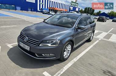 Универсал Volkswagen Passat 2012 в Виннице