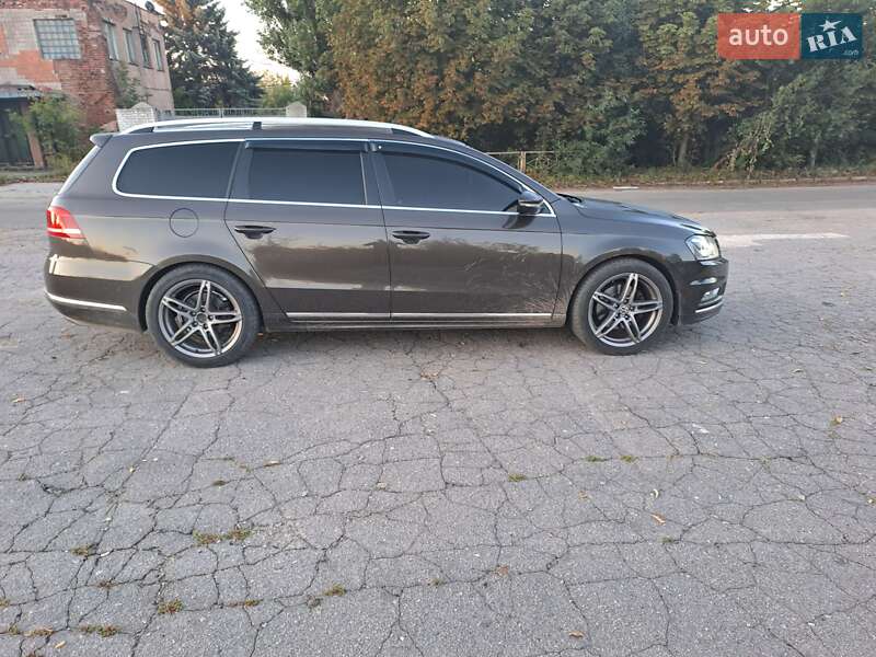 Универсал Volkswagen Passat 2013 в Харькове