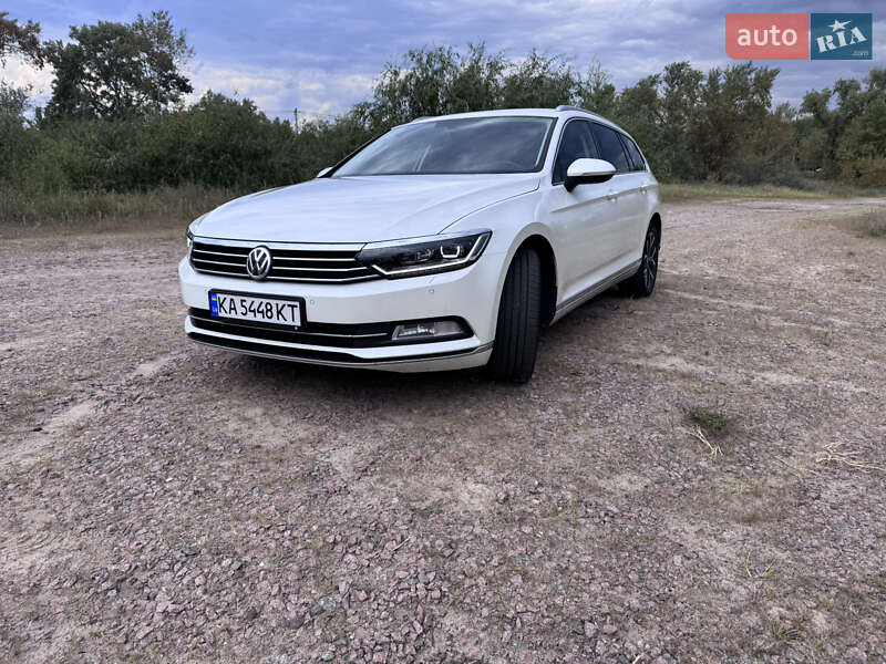 Универсал Volkswagen Passat 2018 в Киеве