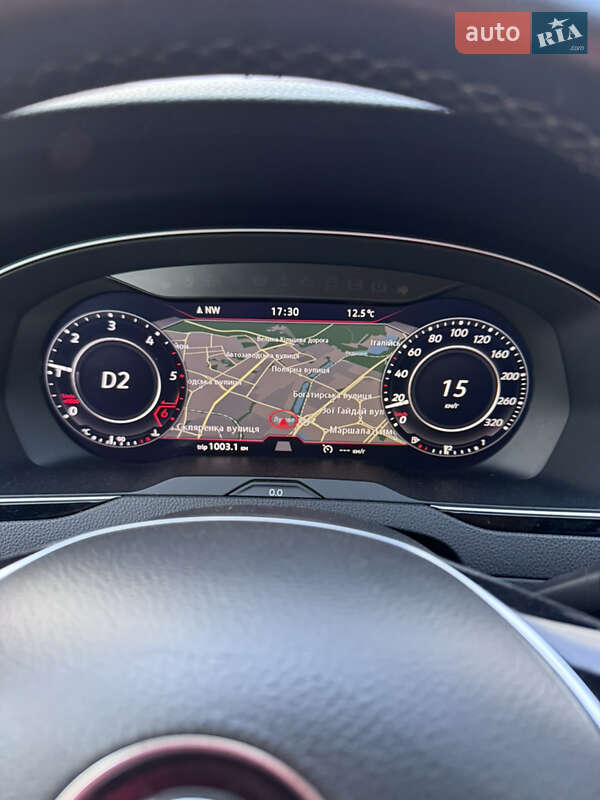 Универсал Volkswagen Passat 2018 в Киеве