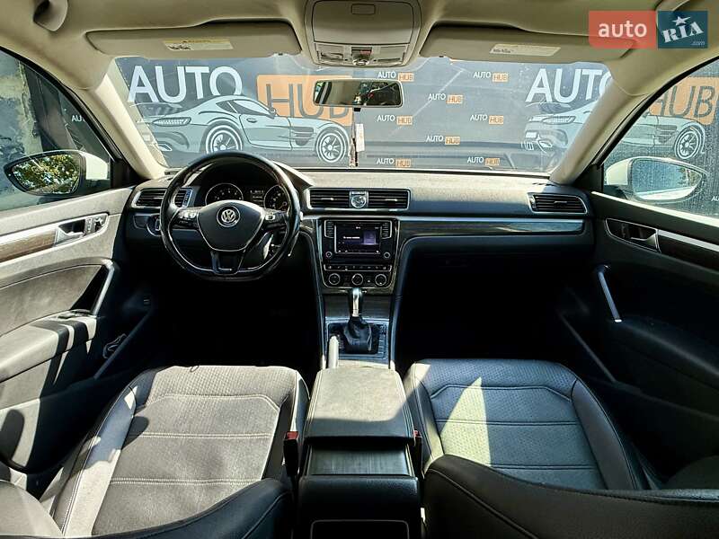 Седан Volkswagen Passat 2015 в Харькове