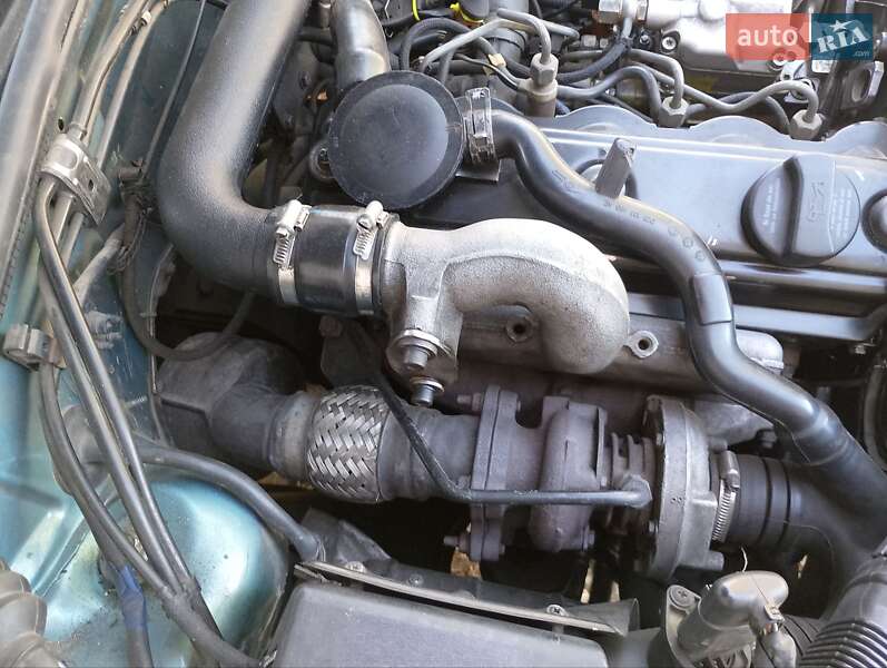 Универсал Volkswagen Passat 1998 в Новом Буге