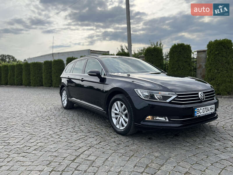 Универсал Volkswagen Passat 2016 в Жовкве