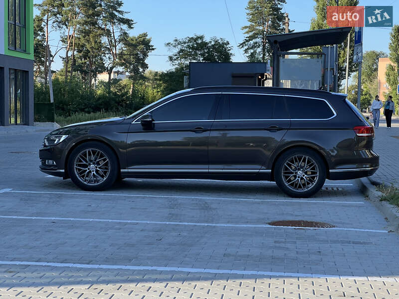 Универсал Volkswagen Passat 2015 в Киеве