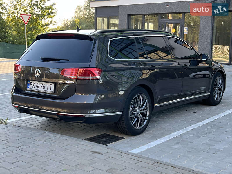 Универсал Volkswagen Passat 2015 в Киеве