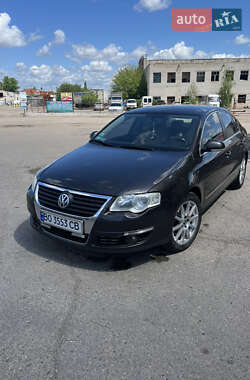 Седан Volkswagen Passat 2007 в Николаеве