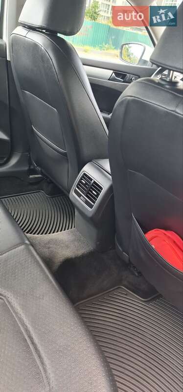 Седан Volkswagen Passat 2012 в Ирпене фото 13 Седан Volkswagen Passat 2012 в Ирпене