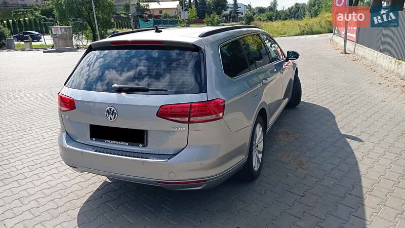 Універсал Volkswagen Passat 2017 в Львові