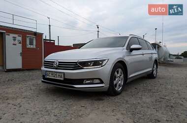 Універсал Volkswagen Passat 2016 в Львові