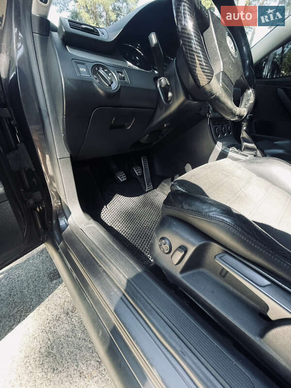 Седан Volkswagen Passat 2006 в Хмельницькому