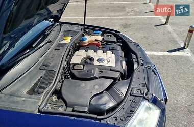 Универсал Volkswagen Passat 2004 в  фото 20 Универсал Volkswagen Passat 2004 в