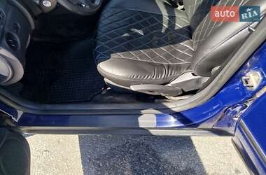 Универсал Volkswagen Passat 2004 в  фото 35 Универсал Volkswagen Passat 2004 в