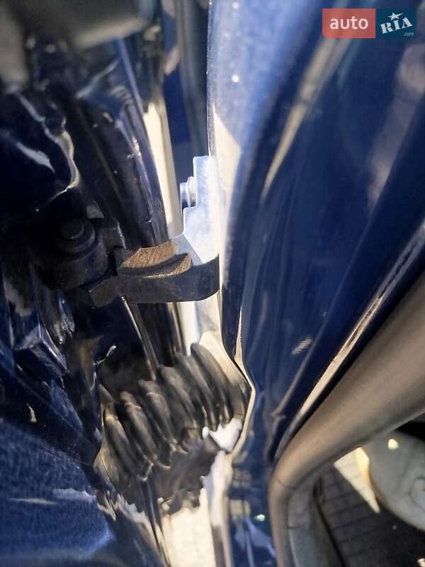 Універсал Volkswagen Passat 2004 в Овручі