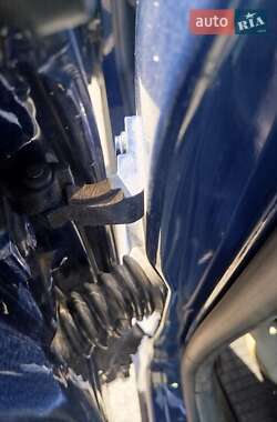 Универсал Volkswagen Passat 2004 в  фото 45 Универсал Volkswagen Passat 2004 в
