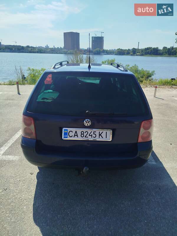 Універсал Volkswagen Passat 2004 в Овручі