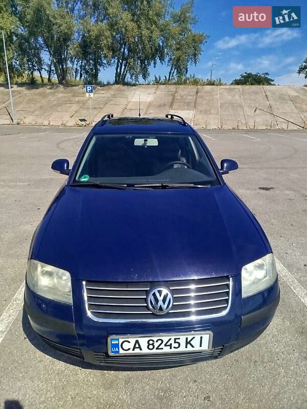 Універсал Volkswagen Passat 2004 в Овручі