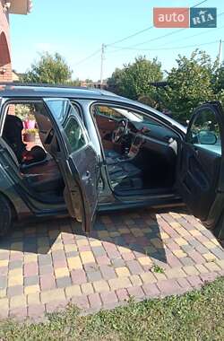 Універсал Volkswagen Passat 2010 в  фото 6 Універсал Volkswagen Passat 2010 в