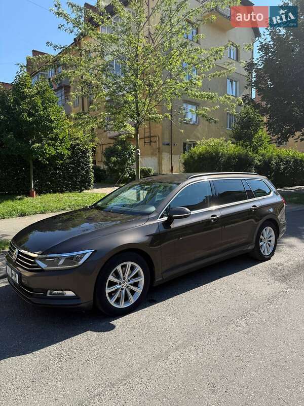 Универсал Volkswagen Passat 2015 в Львове