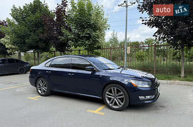 Седан Volkswagen Passat 2015 в Києві