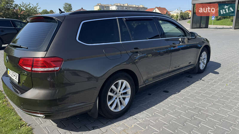 Універсал Volkswagen Passat 2016 в Львові