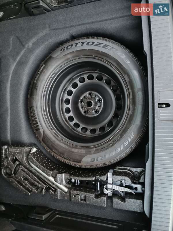 Універсал Volkswagen Passat 2019 в Коломиї